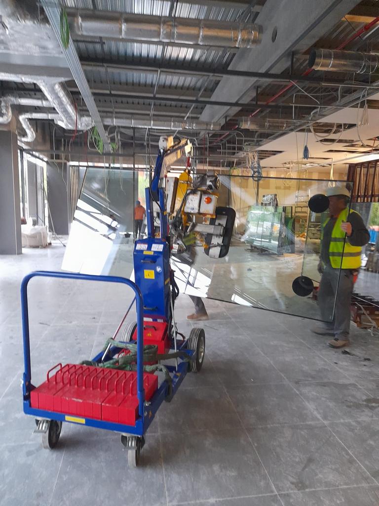 IMG_ROBOT_CRISTALERO_KS BIG FOOT_001_GML